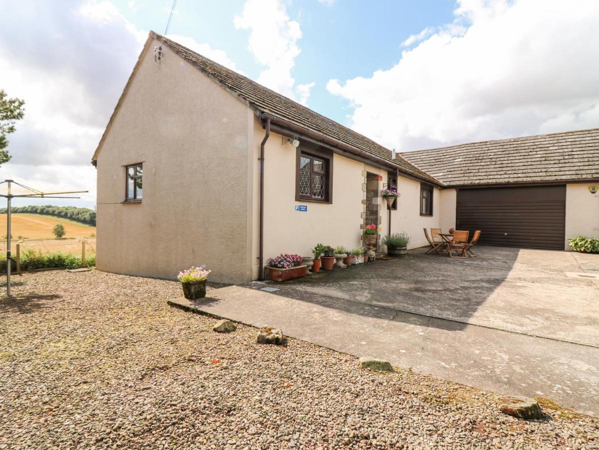 Courtyard Cottage Duns Εξωτερικό φωτογραφία