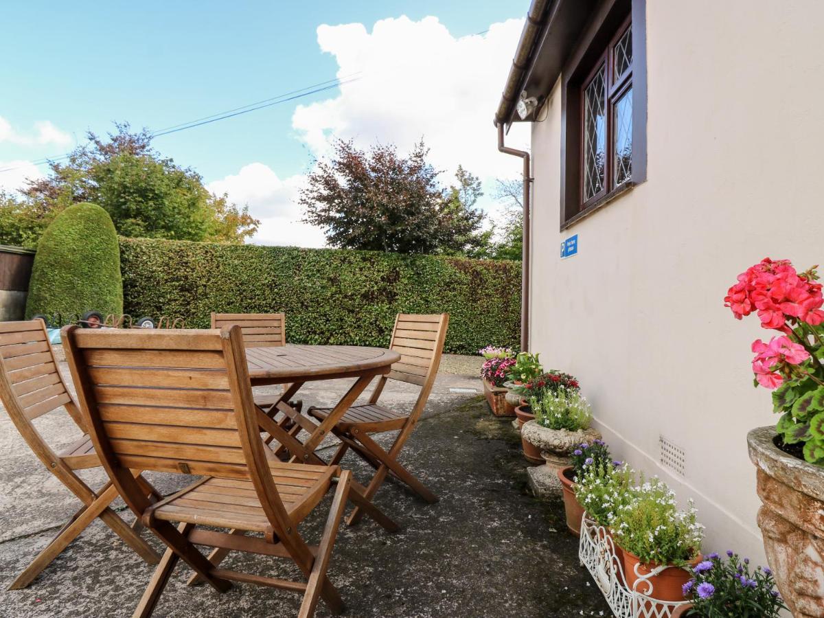 Courtyard Cottage Duns Εξωτερικό φωτογραφία